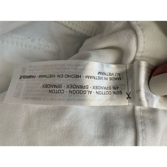 Supplies by Unionbay Women's High Waisted White Shorts Size 10 Casual - Picture 8 of 9